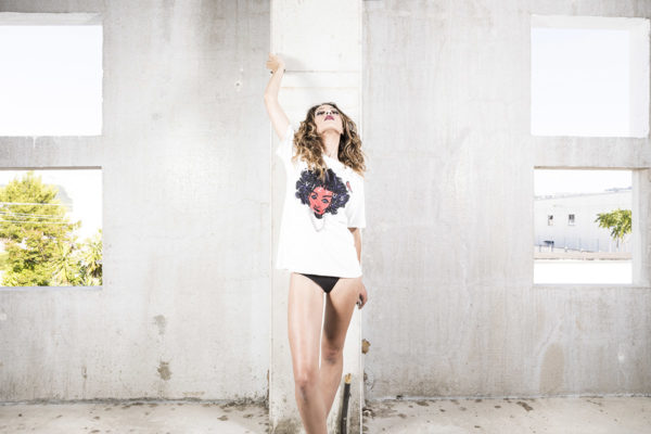 T-shirt Cosmyc Girl - immagine 2