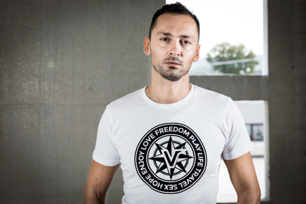 T-shirt Compass - immagine 9